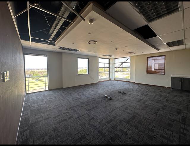 432M² OFFICE TO LET IN ECO PARK ESTATE